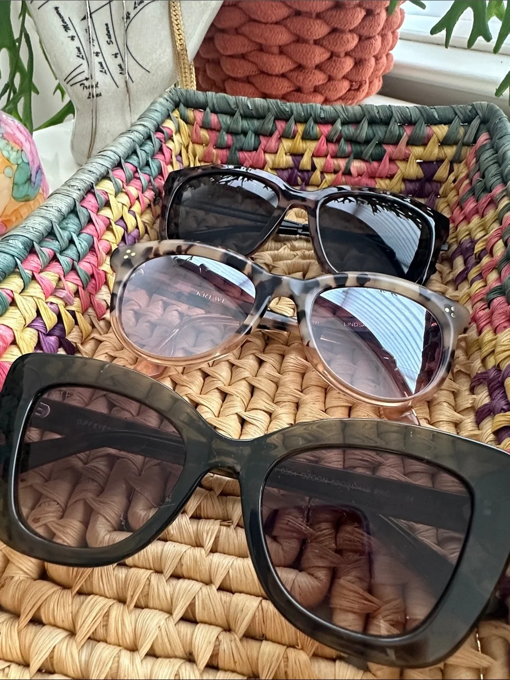 Assorted Women's Sunglasses - Black & Tortoiseshell